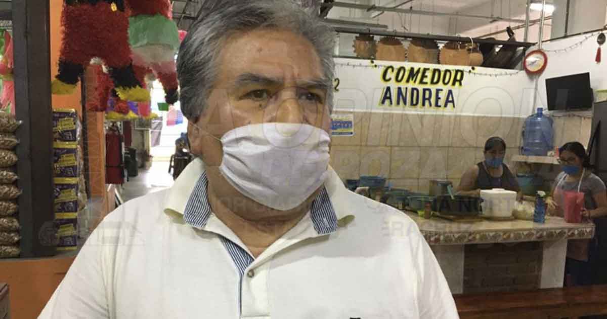 De seis de la mañana a 4:30 de la tarde, abierto mercado