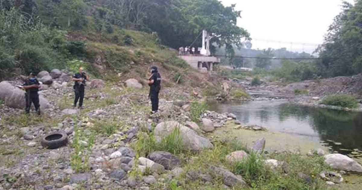 Lo encuentran flotando en un rio de Juchique de Ferrer