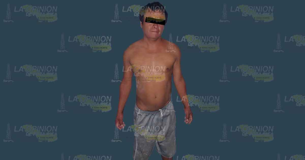 Amenazaba a sus vecinos con un machete