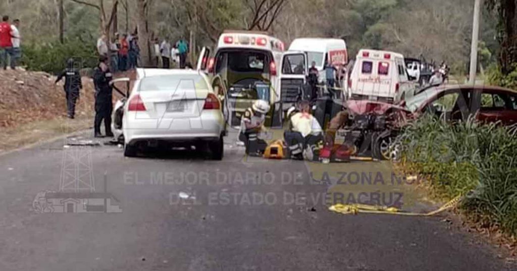 Conocida maestra fallece prensada al volante en aparatoso accidente en Martínez de la Torre
