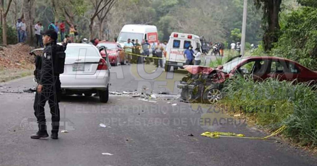 Conocida maestra fallece prensada al volante en aparatoso accidente en Martínez de la Torre