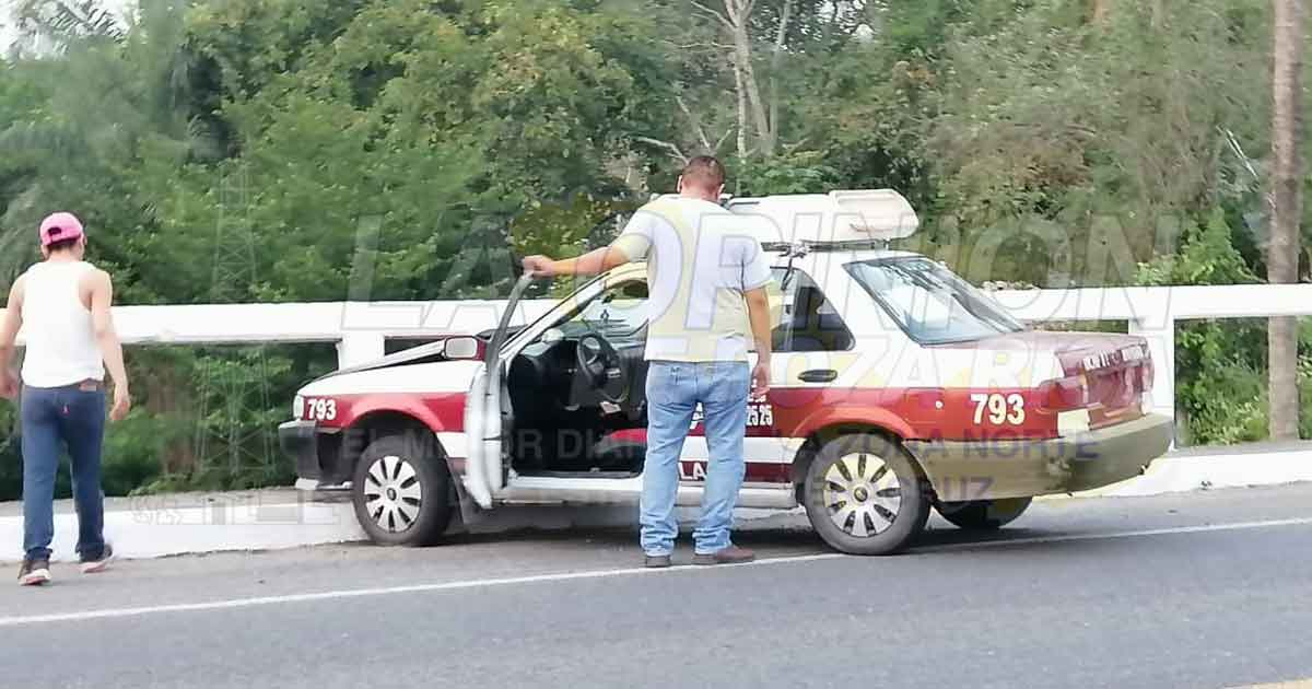 Choca y desaparece el conductor