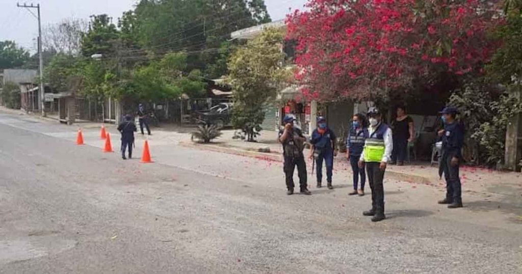 Más comunidades cierran accesos por la pandemia