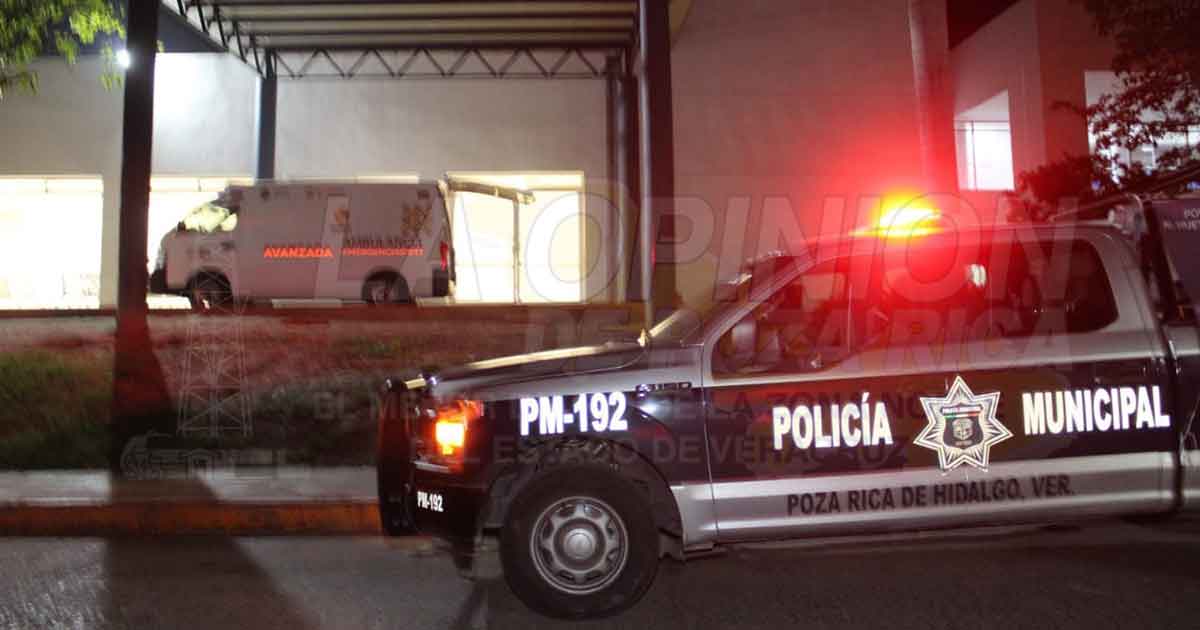 Traen desde Tuxpan paciente con Covid-19