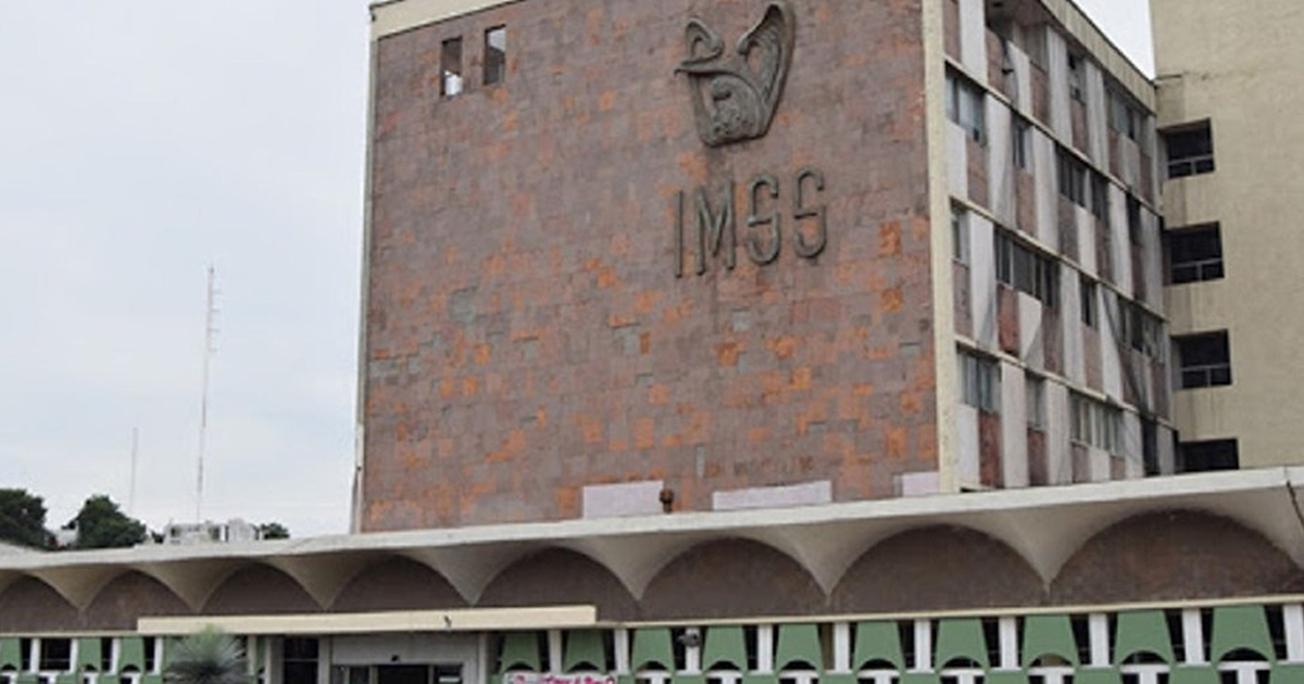 Médicos y enfermeras vencen virus; regresan a hospitales de Monclova