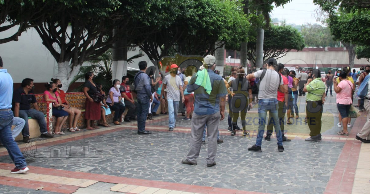 Se manifiestan para pedir que los dejen trabajar