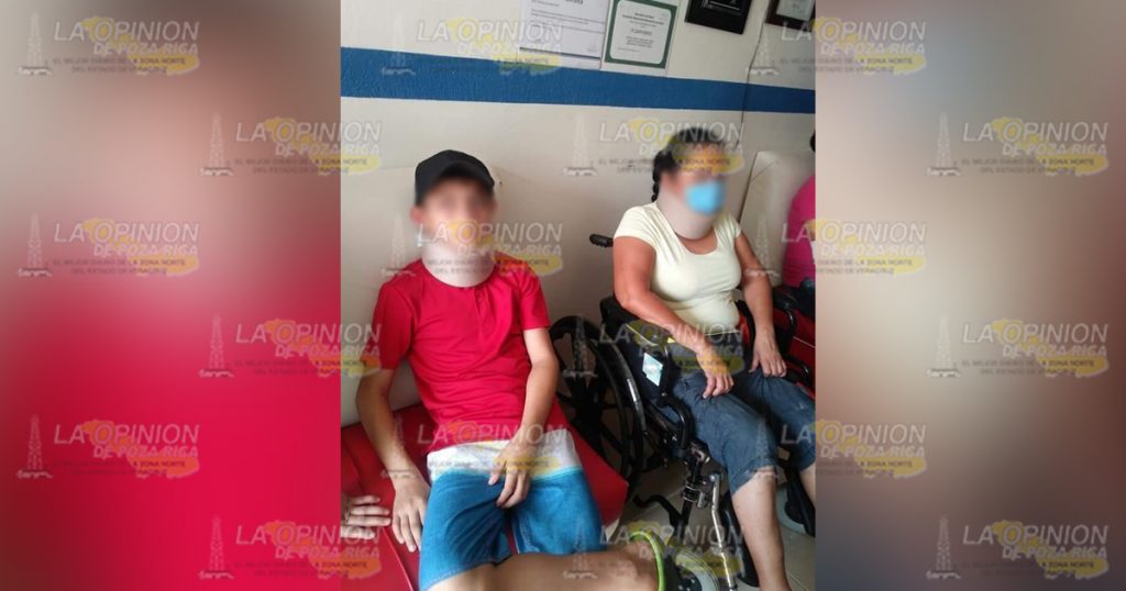 Combi se sale de la carretera, hay 4 heridos