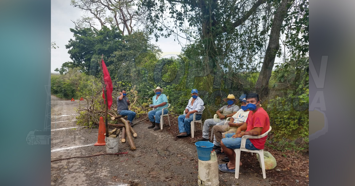 Cierran accesos a algunas comunidades de Cazones por Covid-19