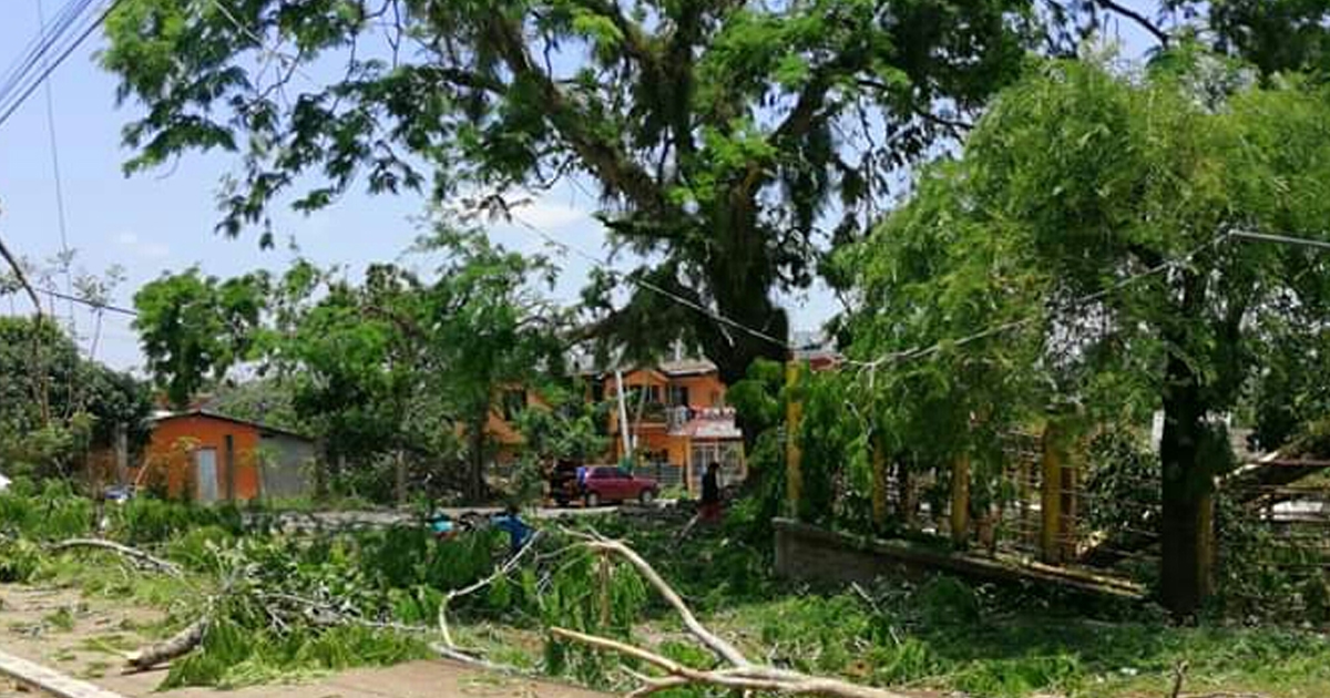 Sin luz y varias viviendas afectadas en la Huasteca
