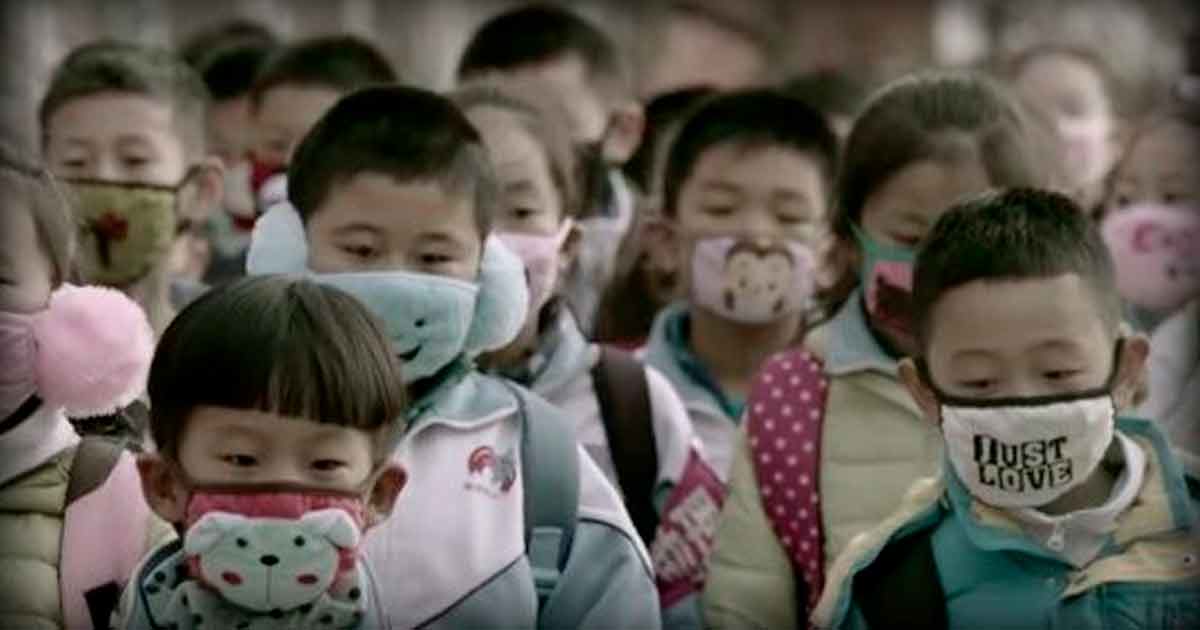 Mueren dos niños en China, mientras se ejercitaban usando mascarillas