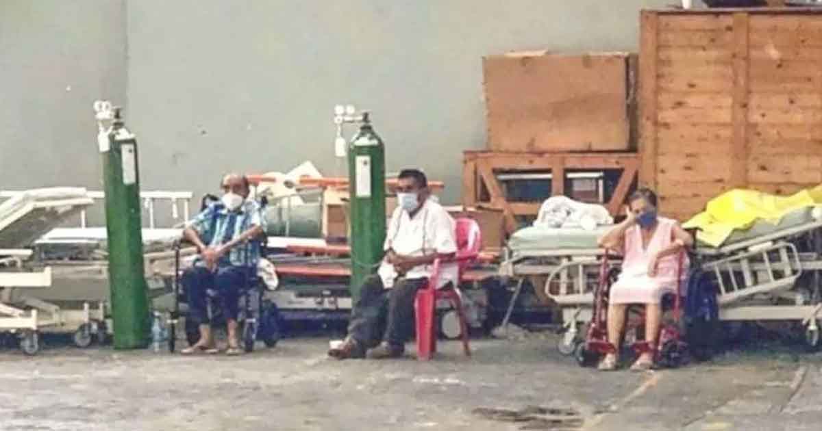 Acapulco colapsa; atienden pacientes Covid-19 en estacionamientos