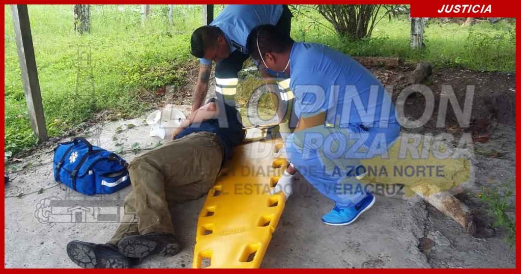 Albañil se accidenta en su Italika