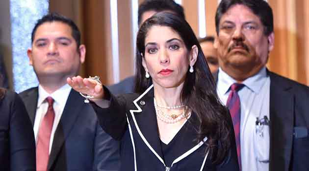 Oficial: ratifica Congreso a Hernández Giadáns