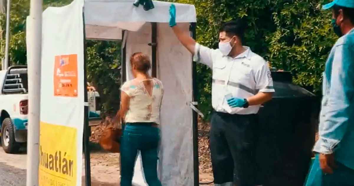 Instalan dos arcos desinfectantes