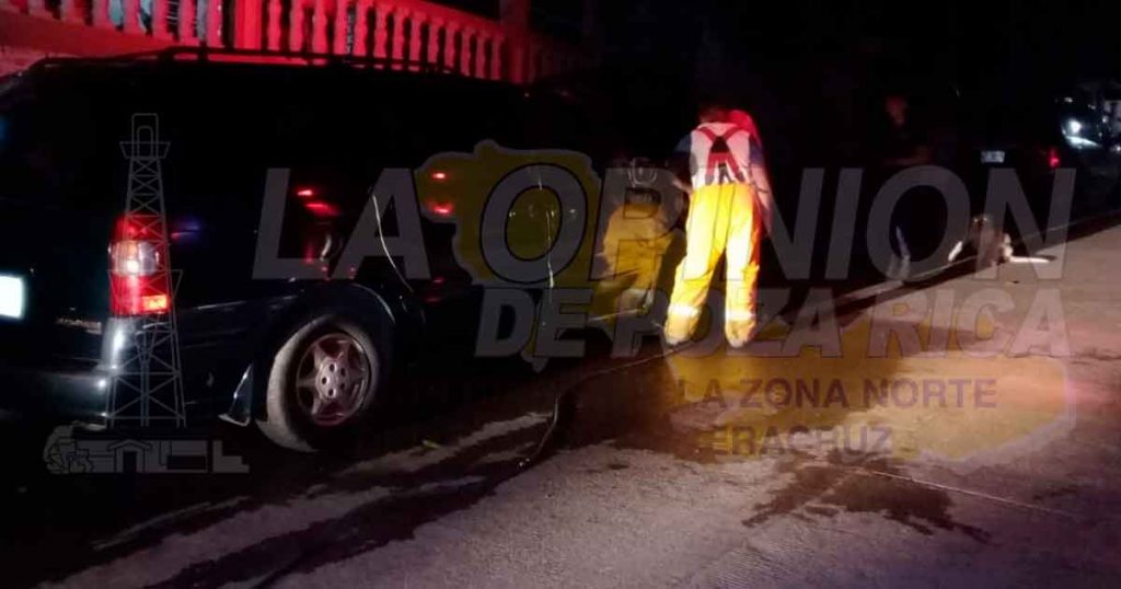 ¡Se prenden dos camionetas!