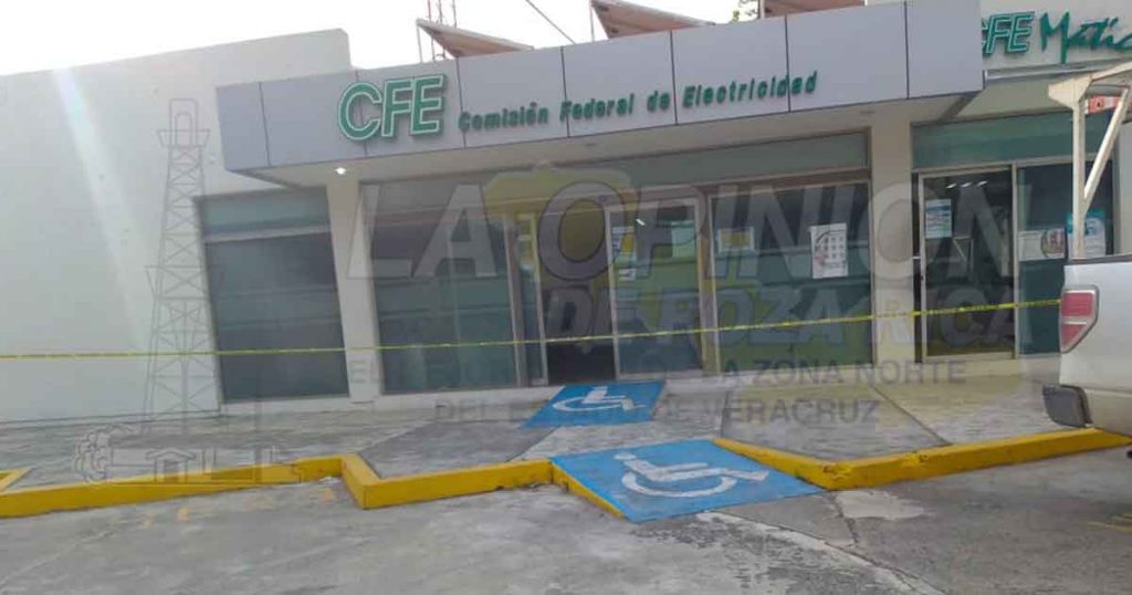 Violento asalto a CFE