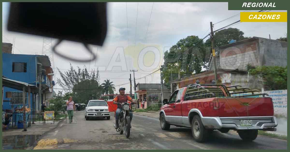 Motociclistas ignoran a las autoridades de Tránsito; no usan casco