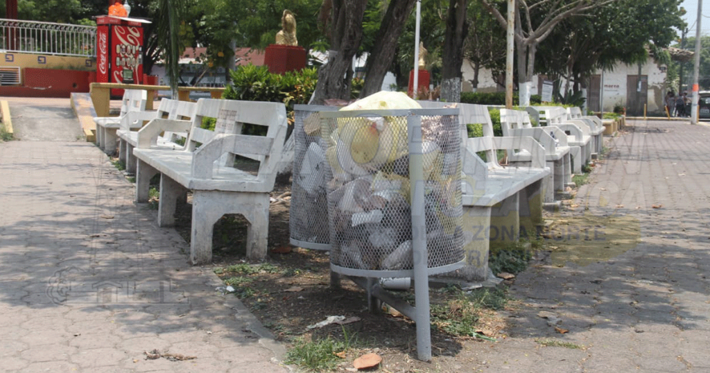 Parque Cuauhtémoc de Poza Rica en total abandono