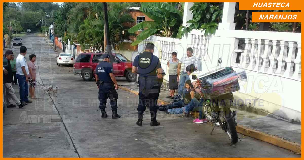 Pareja lesionada al derrapar su motocicleta en la colonia Las Delicias, en Naranjos