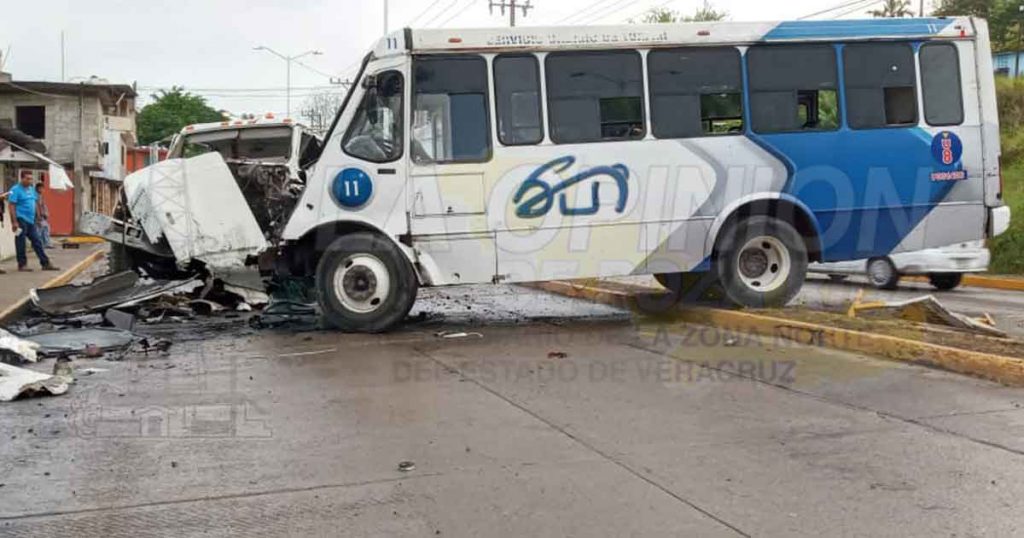 Choca micro con una pipa