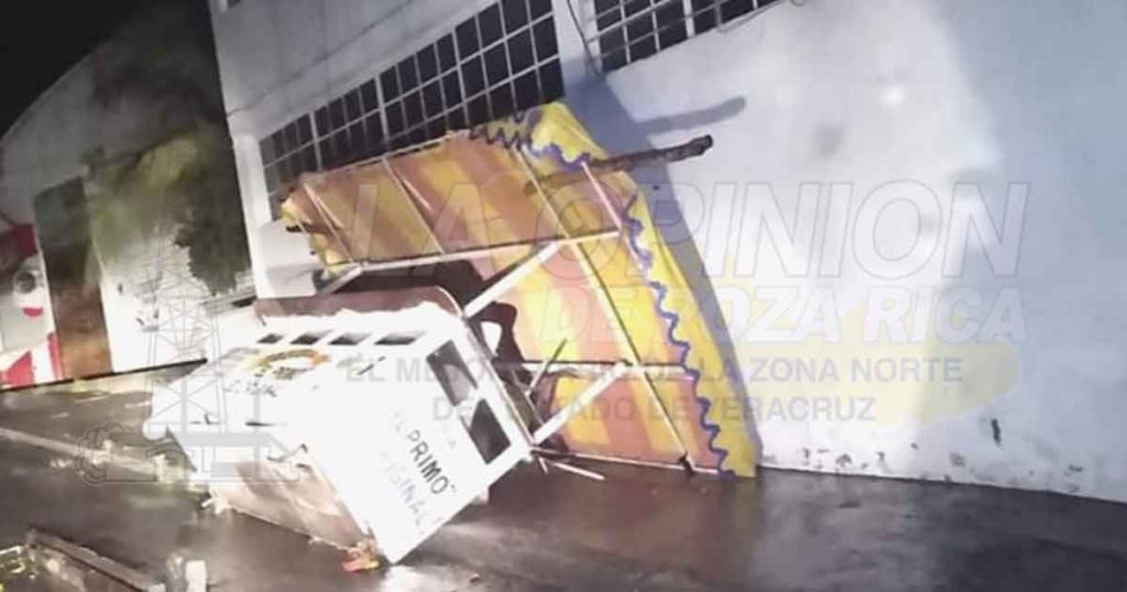 Fuerte tromba sorprende a Tuxpeños