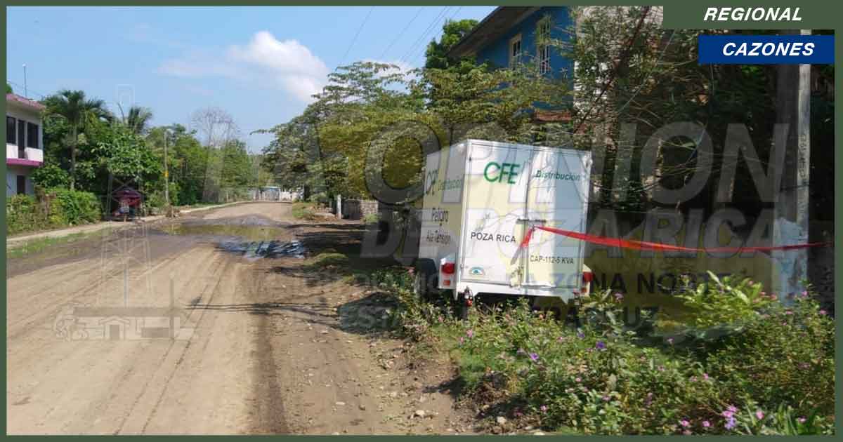 Truena transformador y deja sin luz a familias