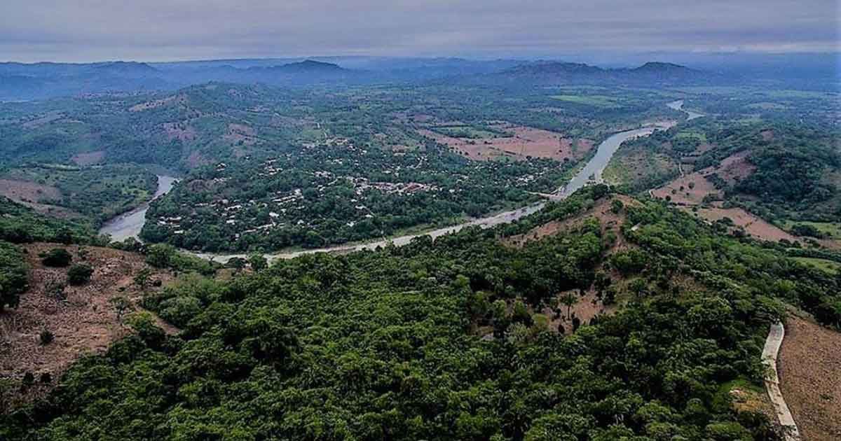 Ecocidio en el río Ajajalpan; con veneno capturan camarones