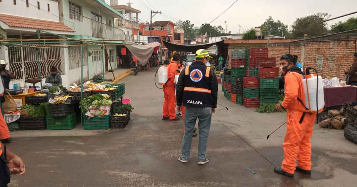 Casos de coronavirus se acerca a los 2 millares