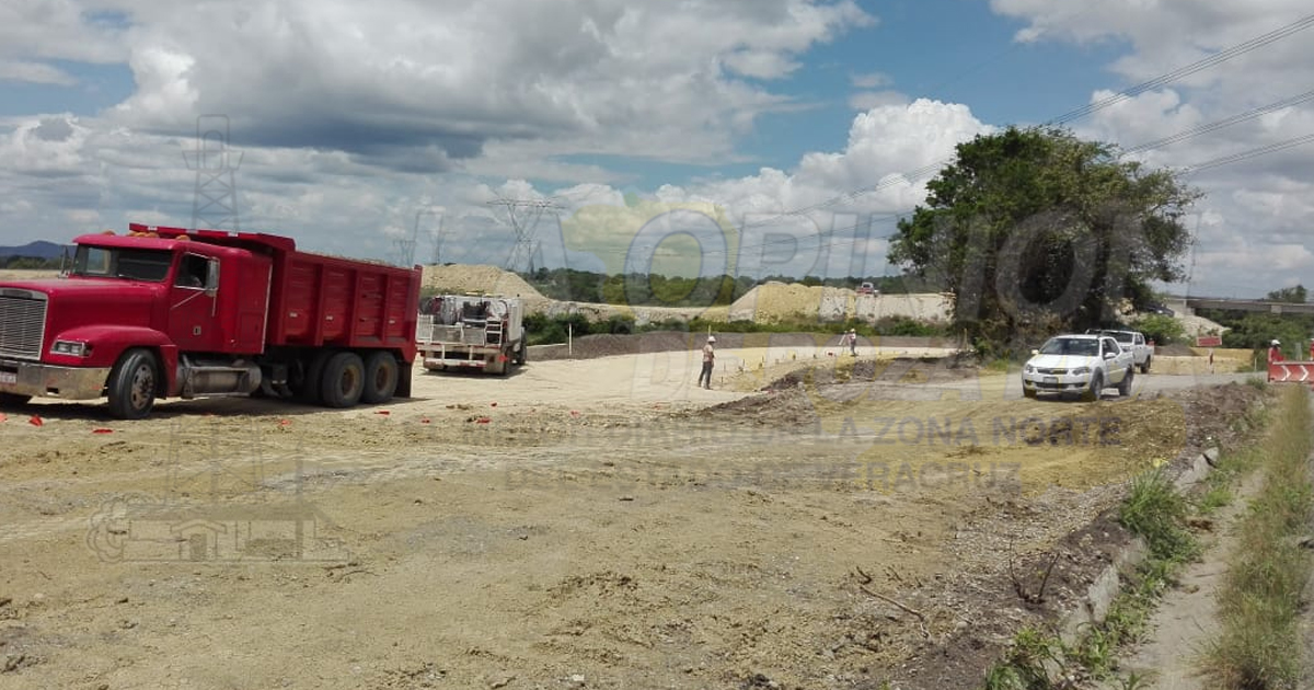 Cobra forma distribuidora donde entroncarán las dos autopistas en Tuxpan