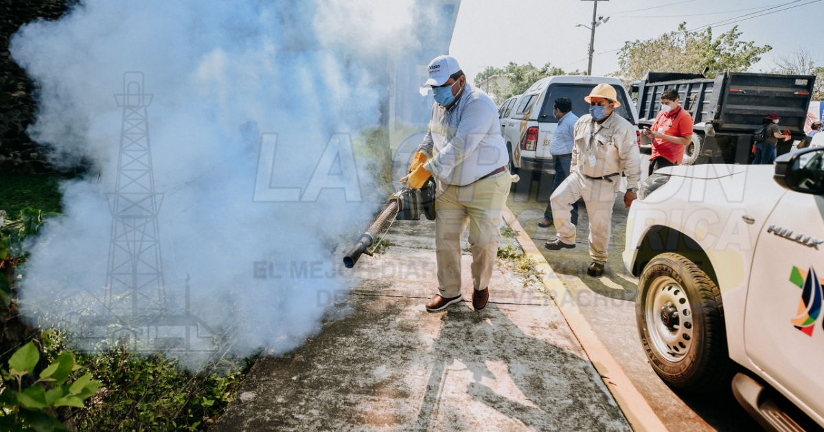 Intensifica ayuntamiento combate contra el dengue en Tuxpan