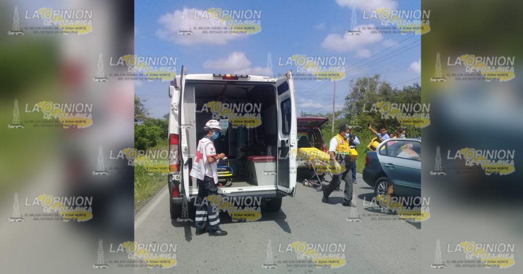 Dos lesionados en fuerte accidente en Chinampa De Gorostiza