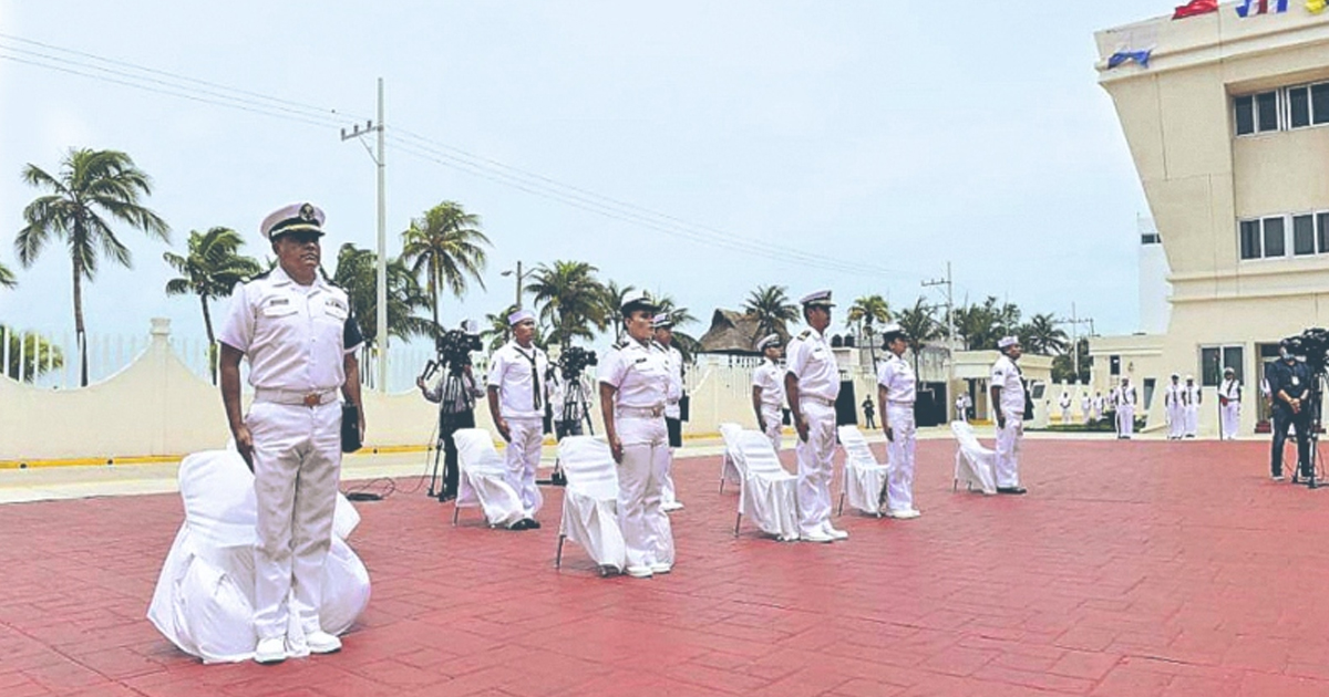 Reconocen al personal de Sanidad Naval