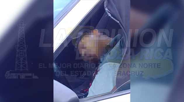 A balazos asesinan a taxista de Coyutla