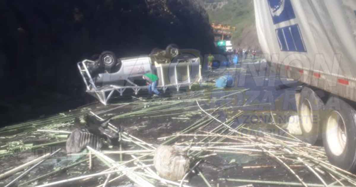Tres heridos, deja choque en las Cumbres de Maltrata