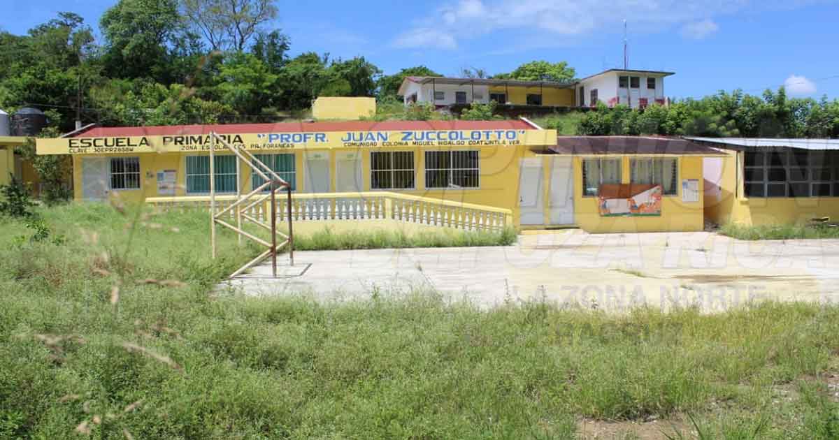 Darán certeza jurídica a planteles educativos del municipio de Coatzintla