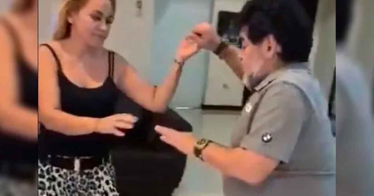 Maradona desata polémica por baile sin ropa interior