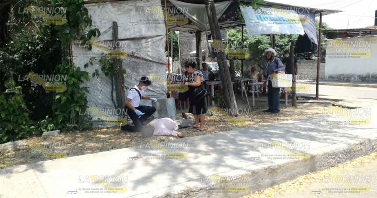Muere infartado en vía pública