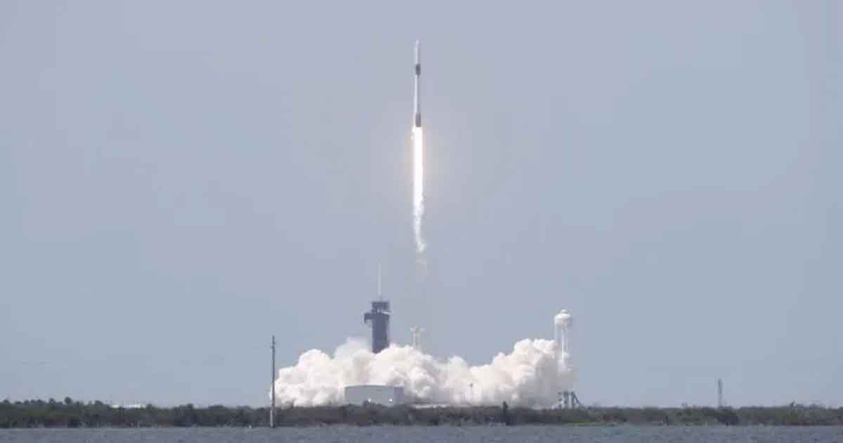 SpaceX pone en el espacio otros 58 satélites Starlink y tres de observación