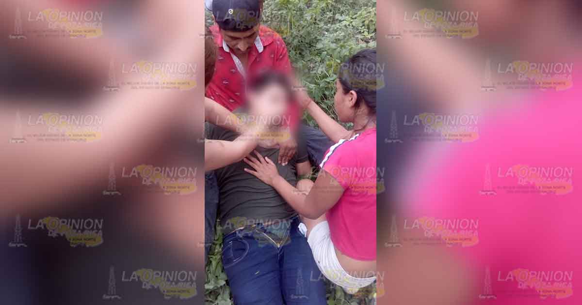 Mujer noquea a su marido de un golpe. Lo encontró con otra