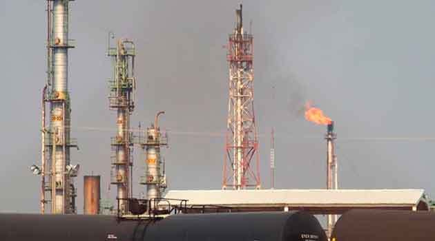 México se desmarca del acuerdo de la OPEP que extiende recorte a producción de petróleo