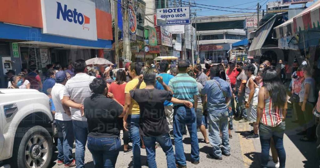 Protesta de comerciantes en Poza Rica