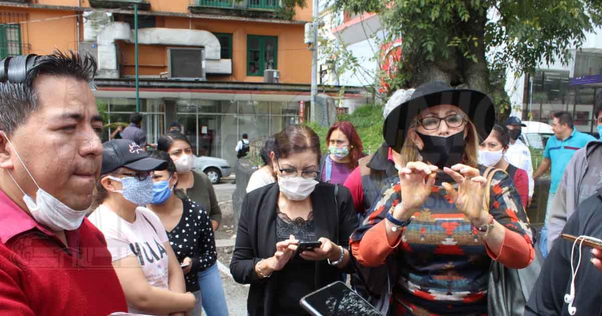 Protestan comerciantes de la Constitución