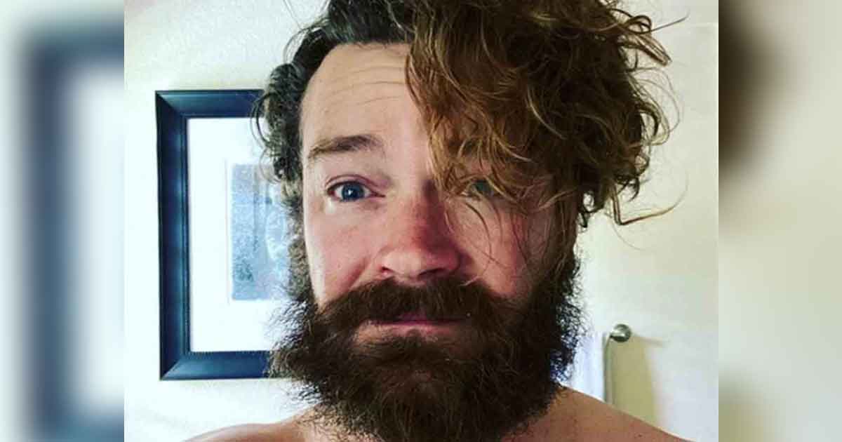 Arrestan a actor de 'That '70s show' por violación; podrían darle 45 años de cárcel