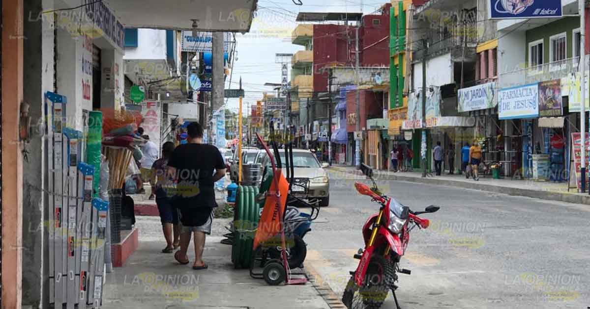 Violento robo de motocicleta en la comunidad de Potrero del Llano