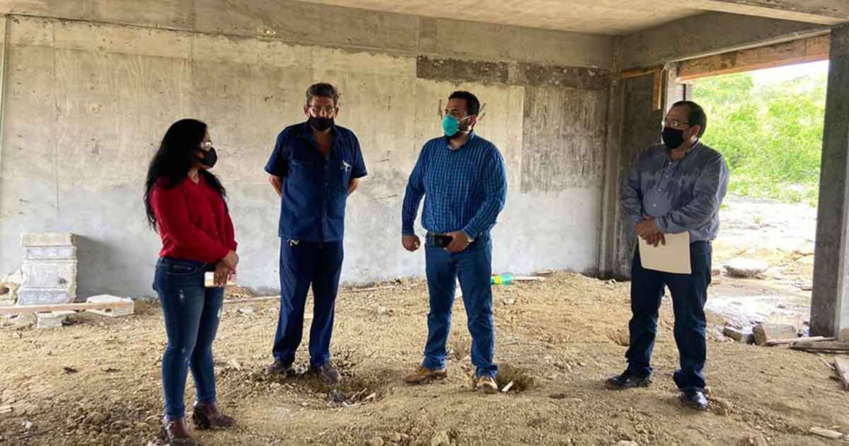 Supervisan avance de obra del tecnológico de Naranjos