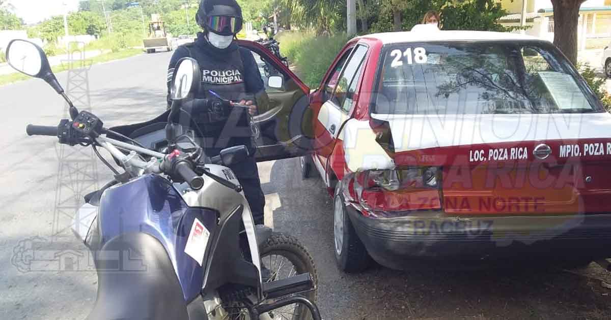 Taxista herido en fuerte encontronazo en Coatzintla