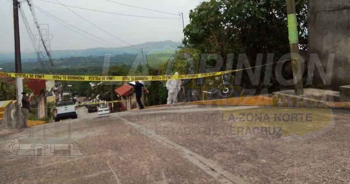 Lo asesinan a machetazos en Misantla