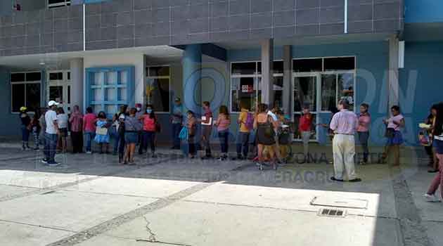 La SECTUR apoyará a trabajadores de bares y restaurantes sin empleo