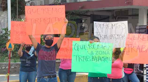 Trabajadores de diferentes giros piden que los dejen trabajar