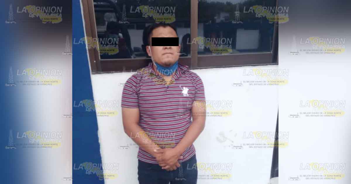 Taxista detenido por ultrajes a la autoridad en Coatzintla